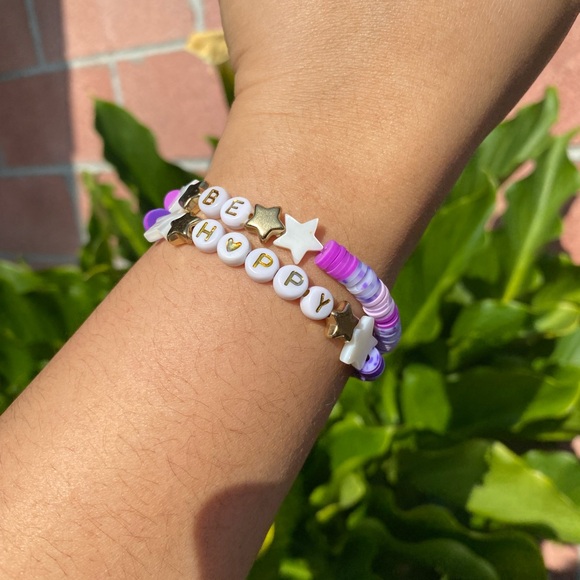 Hand Made -Purple Be Happy Beaded Bracelet with white/gold stars - Picture 7 of 7